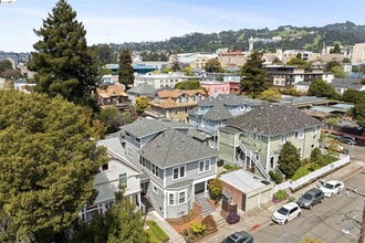 2211 Haste St in Berkeley, CA - Building Photo - Building Photo
