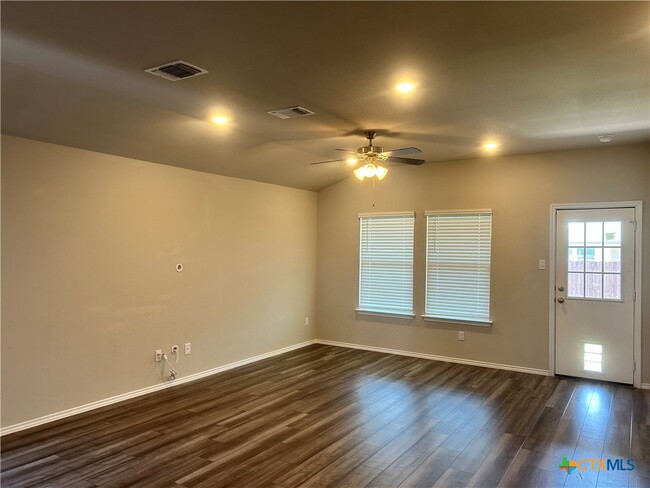 8419 Brahma Plns Rd in Temple, TX - Building Photo - Building Photo