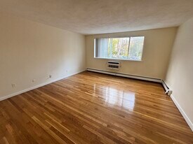 95 Gardner St, Unit 11 in Boston, MA - Building Photo