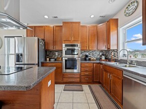 215 Allen Ave in Key Largo, FL - Building Photo - Building Photo