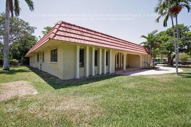 300 SW 119th Terrace in Plantation, FL - Building Photo - Building Photo