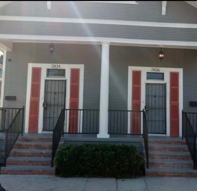2436 Laharpe St in New Orleans, LA - Building Photo - Building Photo