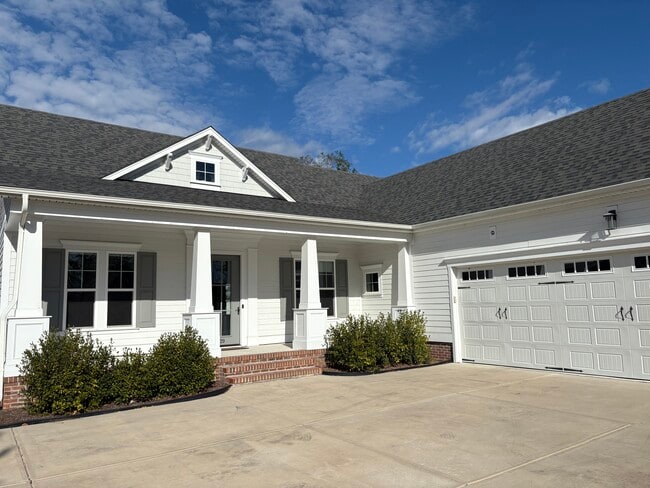 property at 729 Windemere Rd