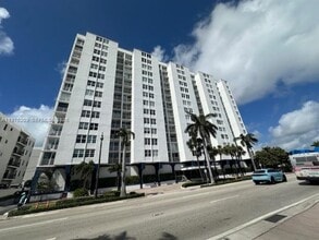 6450 Collins Ave in Miami, FL - Building Photo - Building Photo