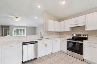 268 Southlake Dr in St. Augustine, FL - Building Photo - Building Photo