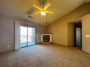 2864 Coral Ct in Coralville, IA - Building Photo - Building Photo