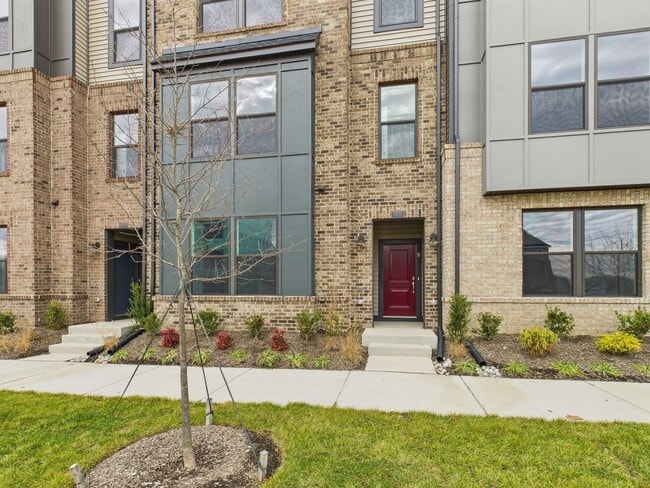 5320 Wyndham Forest Dr in Glen Allen, VA - Building Photo - Building Photo