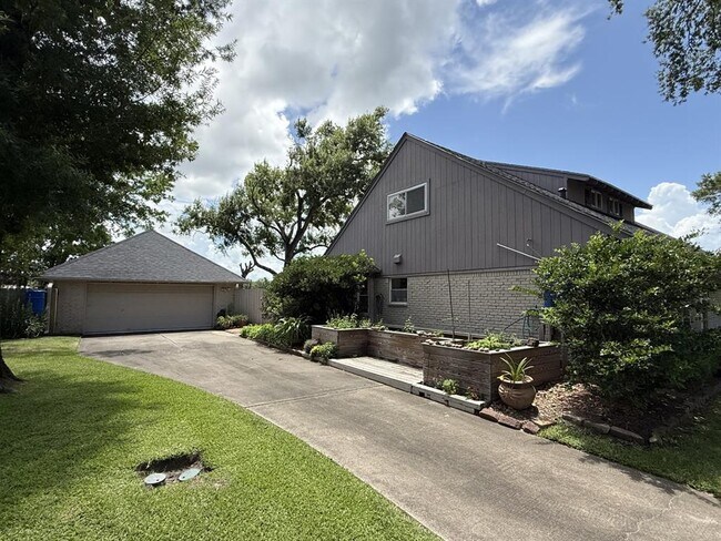 15806 Torry Pines Rd in Houston, TX - Building Photo - Building Photo