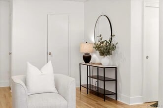 610 Waring Ave in Bronx, NY - Foto de edificio - Building Photo