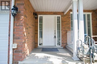 20 McConkey Crescent in Brantford, ON - Building Photo - Building Photo