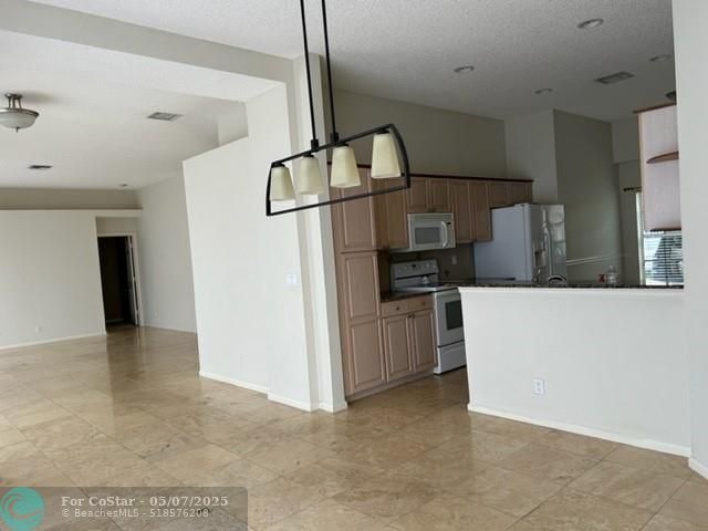 3501 Sahara Springs Blvd in Pompano Beach, FL - Building Photo - Building Photo