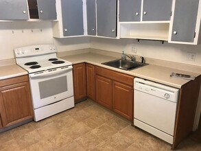 3895 Moorhead Ave in Boulder, CO - Building Photo - Building Photo