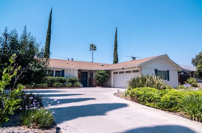 1034 Fletcher Ave in Redlands, CA - Building Photo - Building Photo