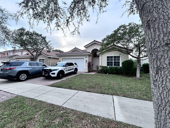 property at 2820 SW Butterfly Ln