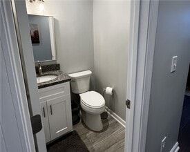 210-216 N Main St in Anderson, SC - Building Photo - Building Photo