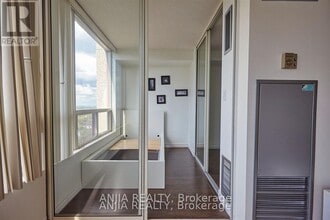 5765 Yonge St in Toronto, ON - Building Photo - Building Photo