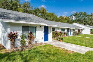 Sunny Creek Apartments in Brooksville, FL - Building Photo
