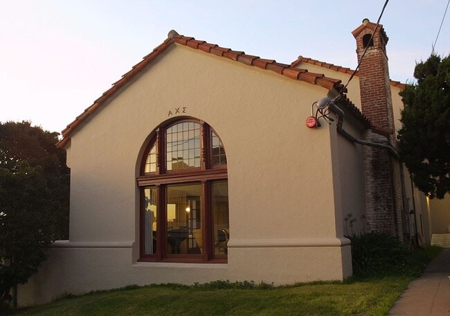 2627 Virginia St in Berkeley, CA - Building Photo - Building Photo