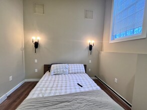 2614 Boston Post Rd in Guilford, CT - Building Photo - Building Photo