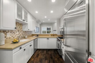 830 17th St in Santa Monica, CA - Building Photo - Building Photo