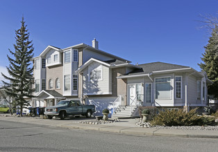 415 20th St NW in Calgary, AB - Building Photo - Primary Photo