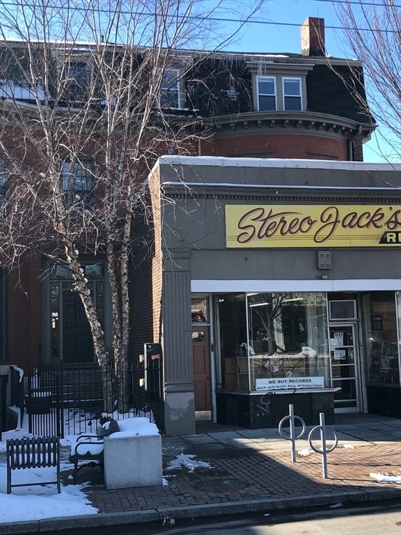 property at 1686 Massachusetts Ave