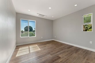 711 N Clementine St in Anaheim, CA - Building Photo - Building Photo