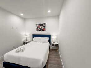 2400 E Huntingdon St in Philadelphia, PA - Foto de edificio - Building Photo