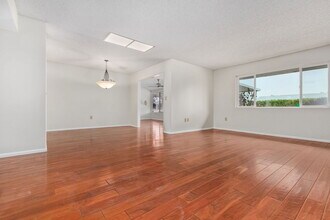 14022 Whispering Lake Dr in Sun City, AZ - Building Photo - Building Photo