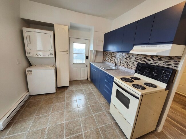 274 Duke St W in Saint John, NB - Building Photo - Building Photo