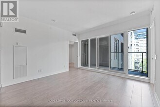 543 Richmond St W in Toronto, ON - Building Photo - Building Photo