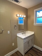 806 W 1st Ave in Chico, CA - Building Photo - Building Photo