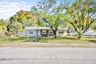 1402 Maluhia Dr in Tampa, FL - Building Photo - Primary Photo