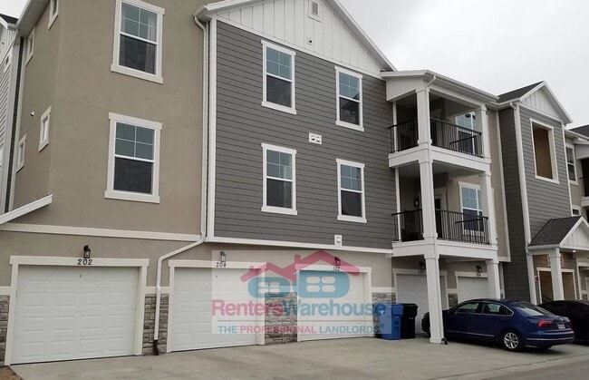 13084 S Tortola Dr in Herriman, UT - Building Photo - Building Photo