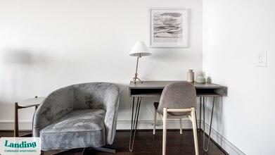 777 Preston St, Unit 29L in Houston, TX - Building Photo - Building Photo