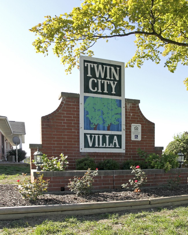 Twin City Villa in Festus, MO - Building Photo - Building Photo