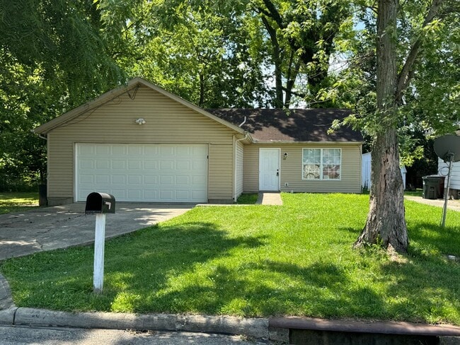 property at 2333 Lincoln Ave