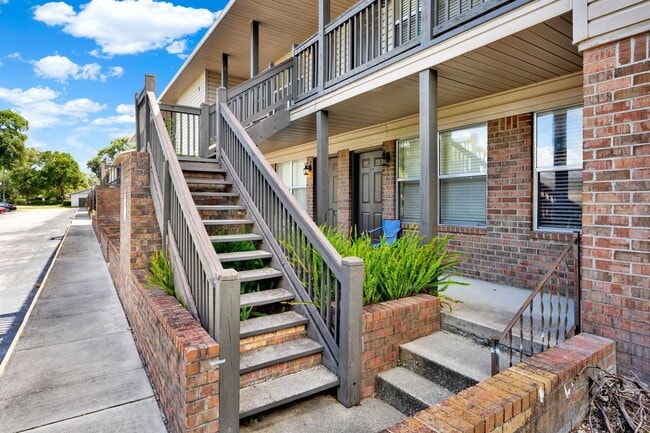 960 Smith St in Orange City, FL - Building Photo - Building Photo