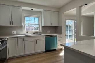 2194 Dorchester Rd in Birmingham, MI - Building Photo - Building Photo
