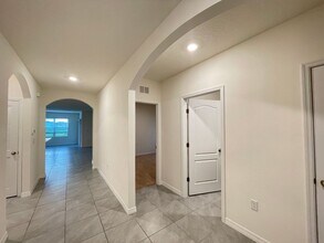 477 Noble Ave in Davenport, FL - Building Photo - Building Photo