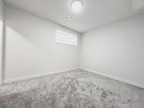 9475 Colak Ln SW in Edmonton, AB - Building Photo - Building Photo