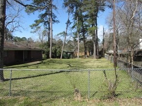 3287 Old Houston Rd in Huntsville, TX - Building Photo - Building Photo