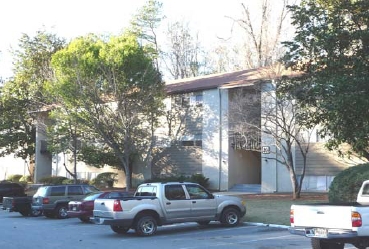 Foxwood Apartments in Doraville, GA - Building Photo - Building Photo