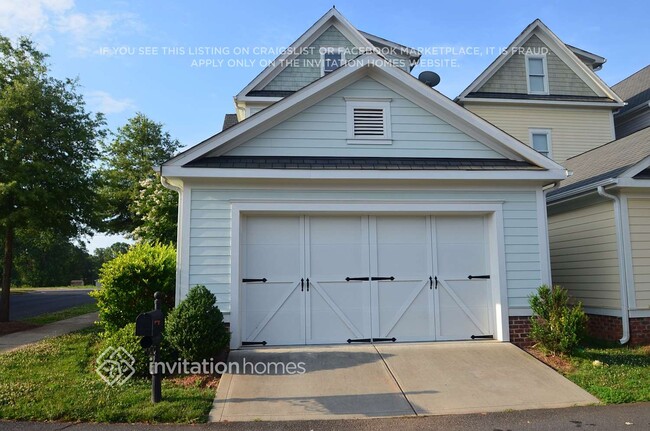 300 Keener Blvd in Belmont, NC - Building Photo - Building Photo