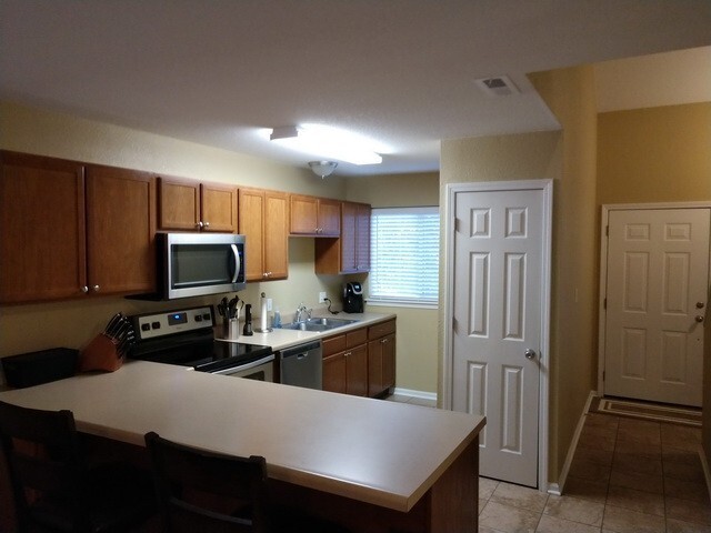 1200 Christy Dr in Manhattan, KS - Building Photo - Building Photo
