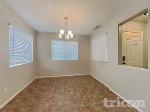 25738 W St Catherine Ave in Buckeye, AZ - Foto de edificio - Building Photo