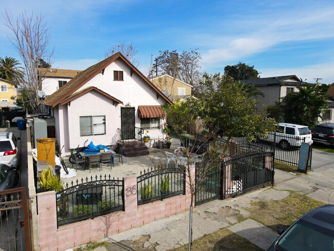 1559 E 43rd St in Los Angeles, CA - Building Photo - Building Photo