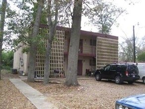 1730 Westhaven Ln in Montgomery, AL - Foto de edificio - Building Photo