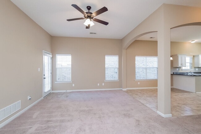 7879 Ridgedale Dr in Olive Branch, MS - Foto de edificio - Building Photo