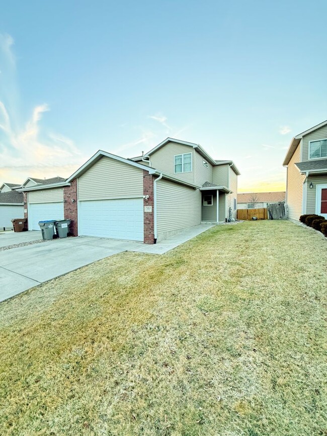 property at 7353 N 17th Ct